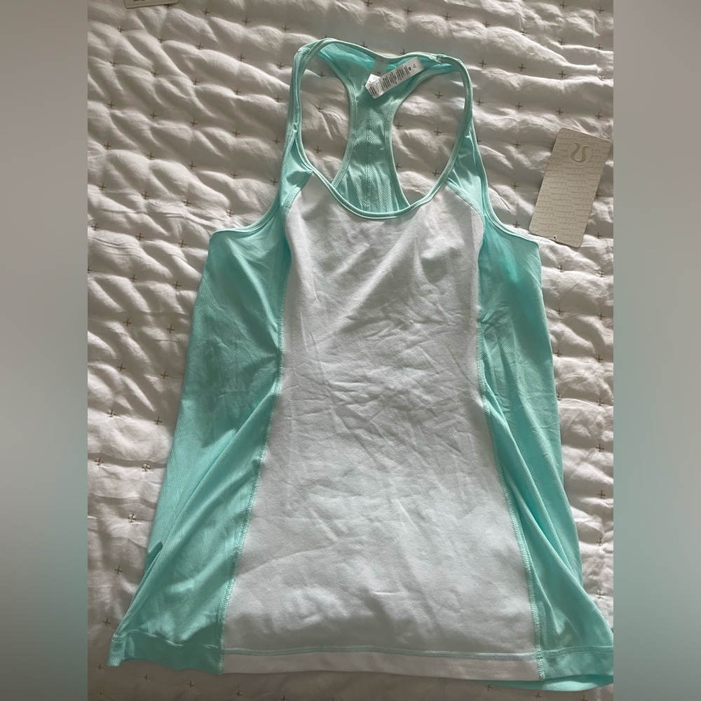 NWT Lululemon Cool Racerback Mod Waves Tank - Size 12
